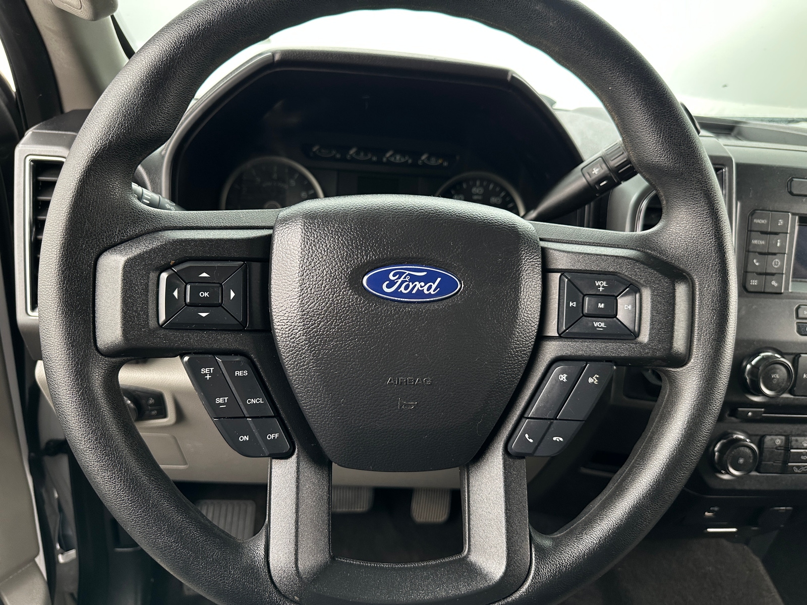 Thumbnail: 2018 Ford Econoline - 5