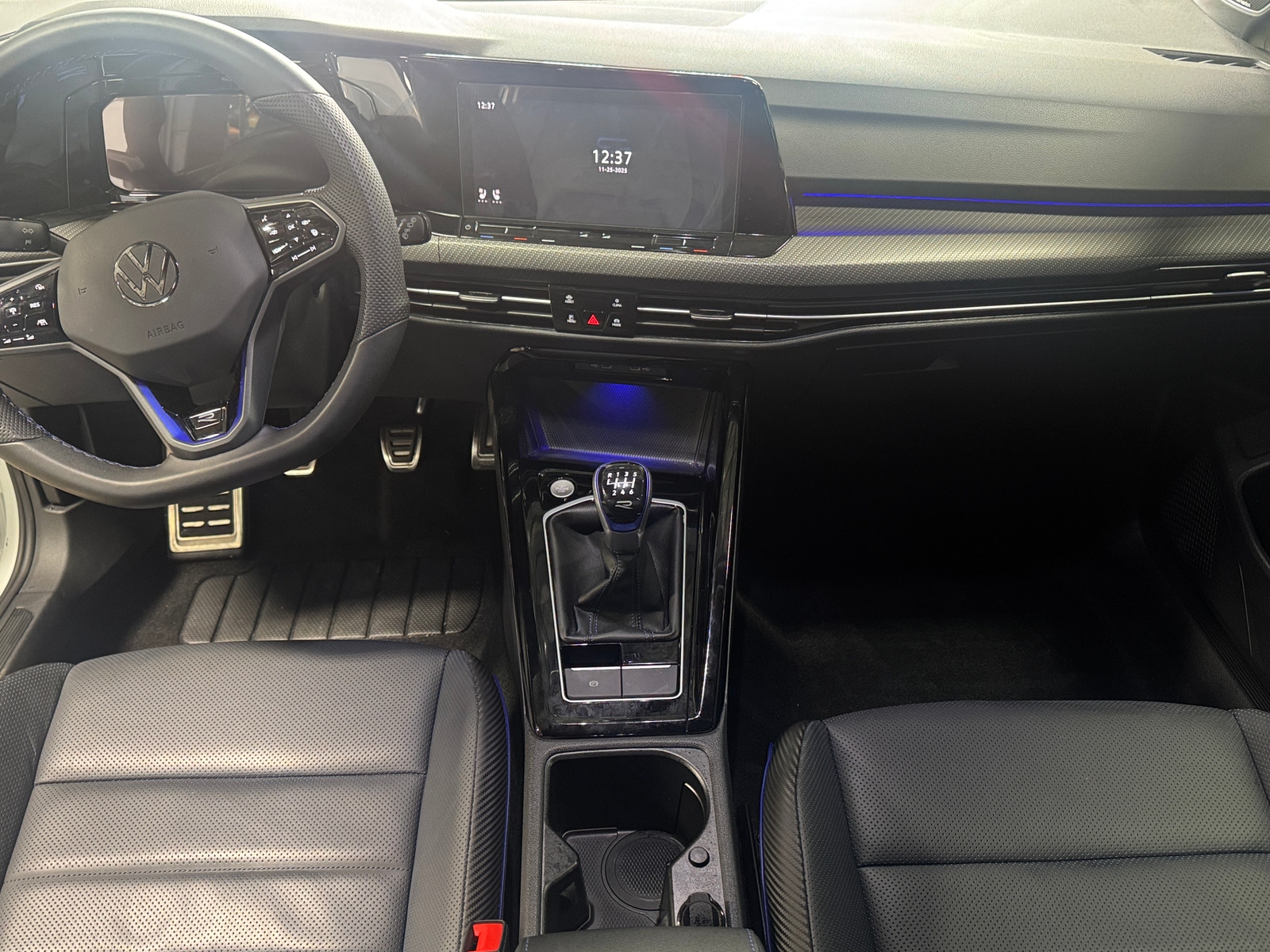 Thumbnail: 2024 Volkswagen Golf - 2