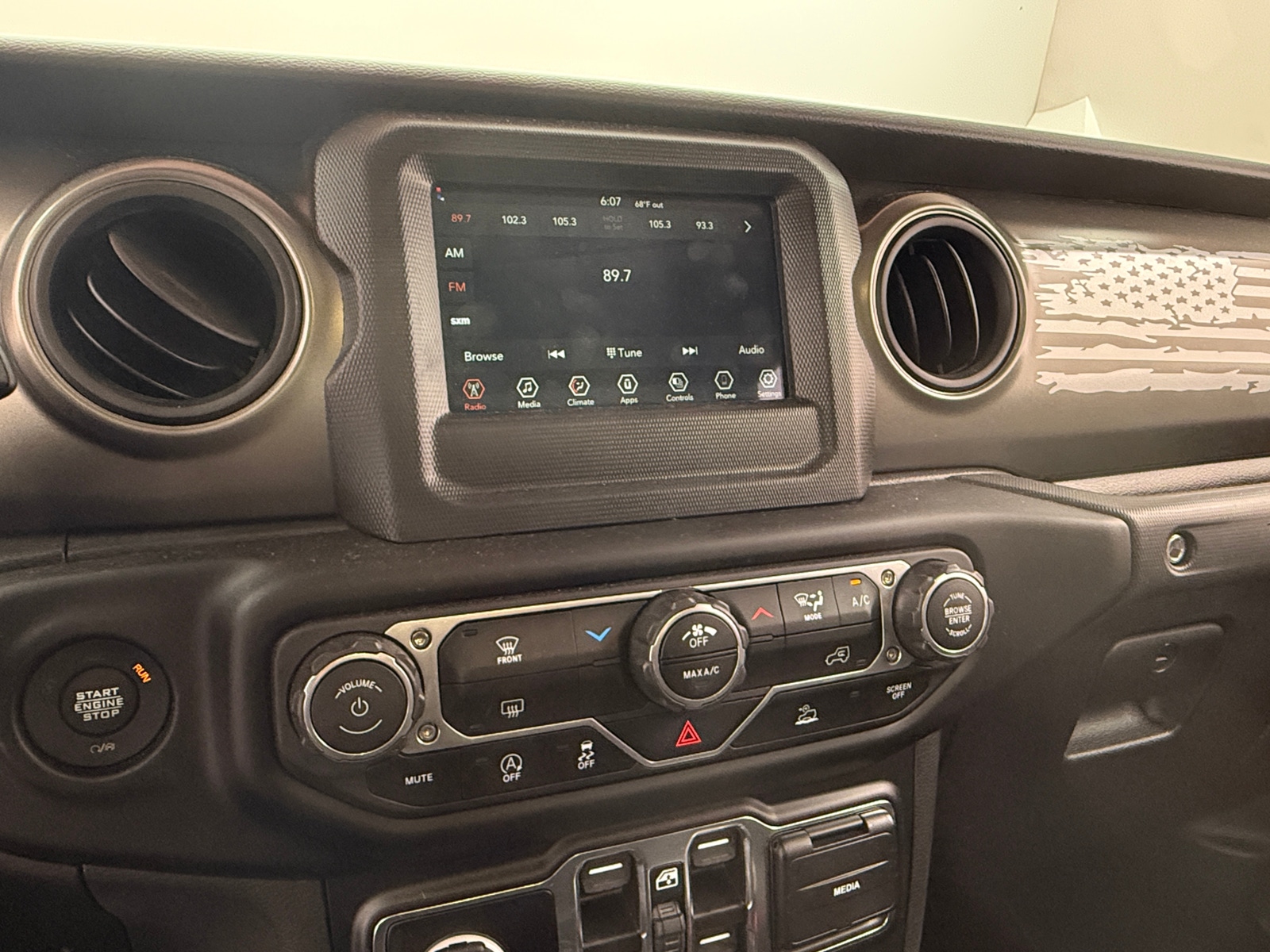 Thumbnail: 2023 Jeep Wrangler - 4