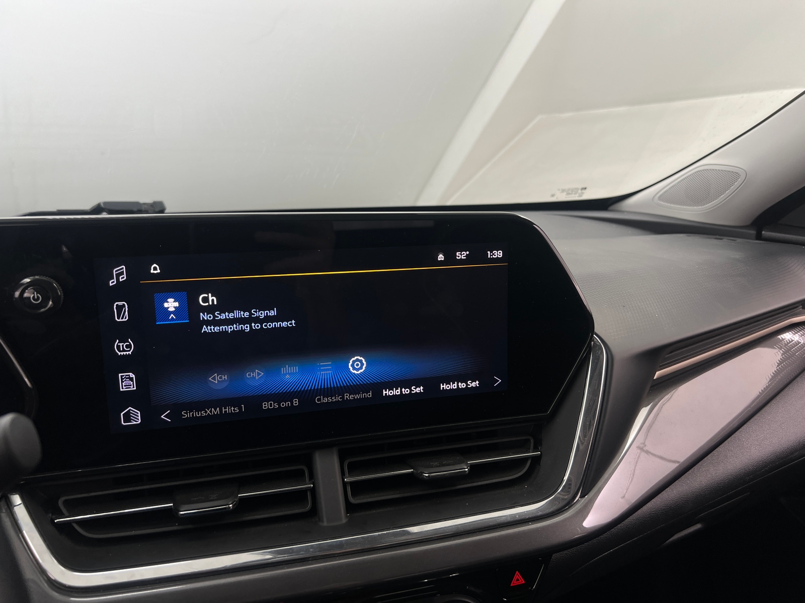 Thumbnail: 2024 Chevrolet Trax - 3