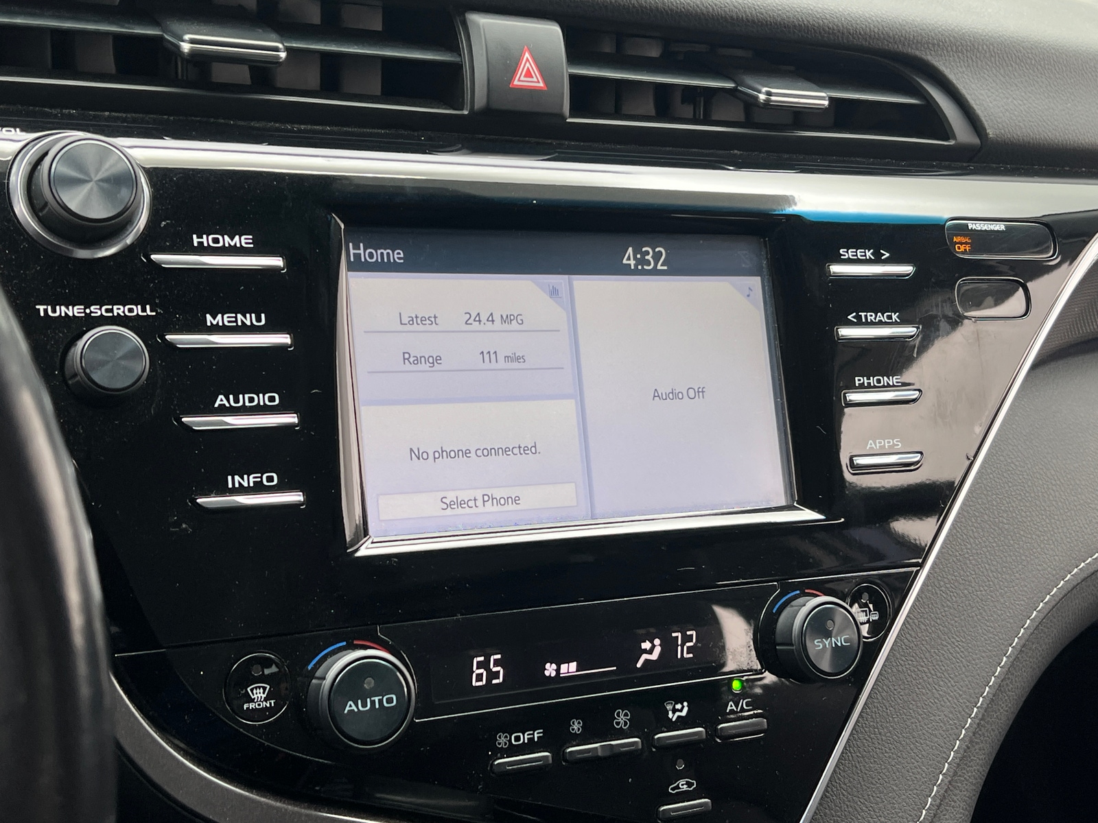 Thumbnail: 2018 Toyota Camry - 3