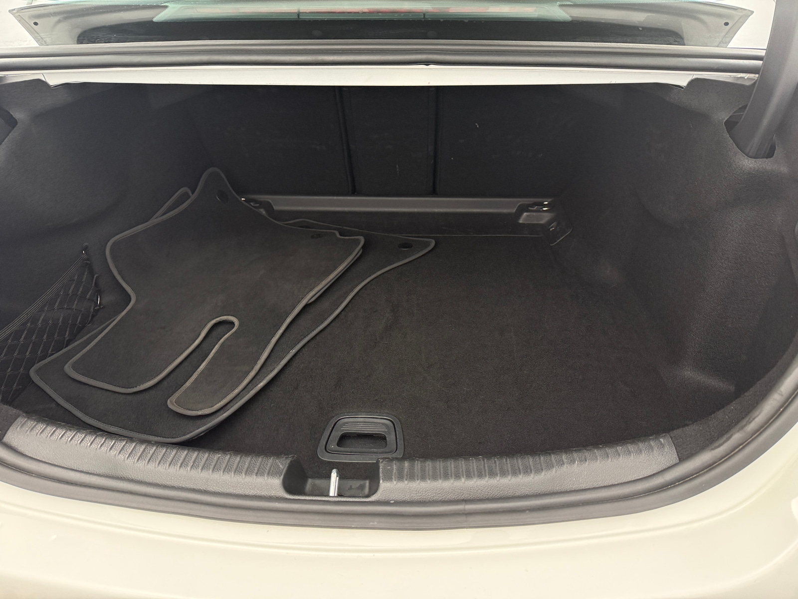 Thumbnail: 2024 Mercedes-Benz C-Class - 6