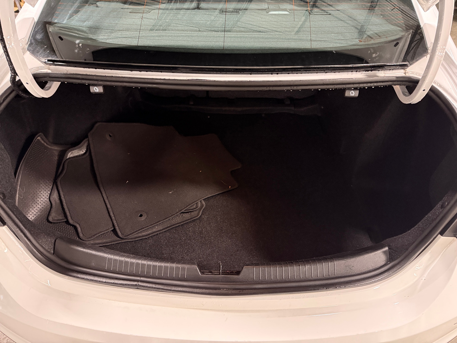 Thumbnail: 2024 Chevrolet Malibu - 7