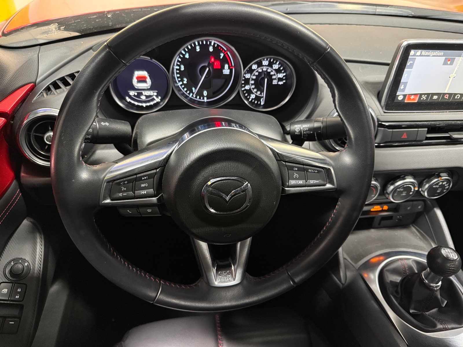 Thumbnail: 2017 Mazda MX-5 Miata - 4