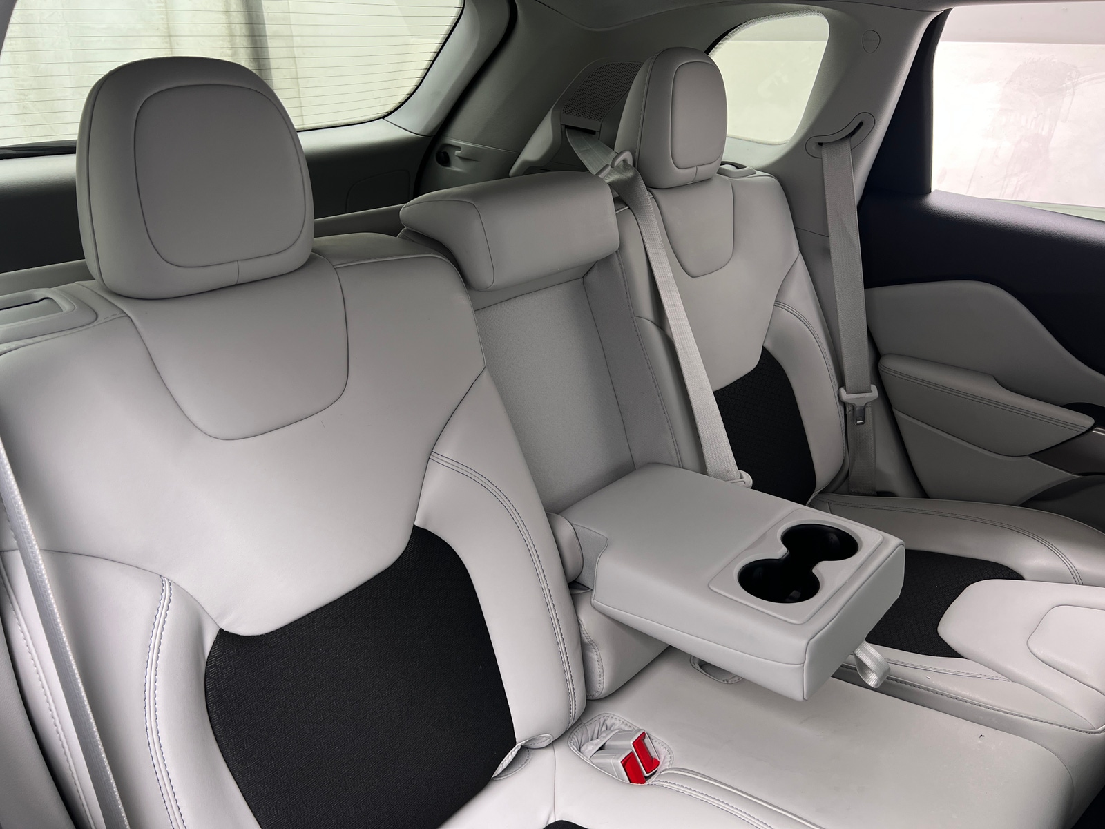 Thumbnail: 2021 Jeep Cherokee - 6