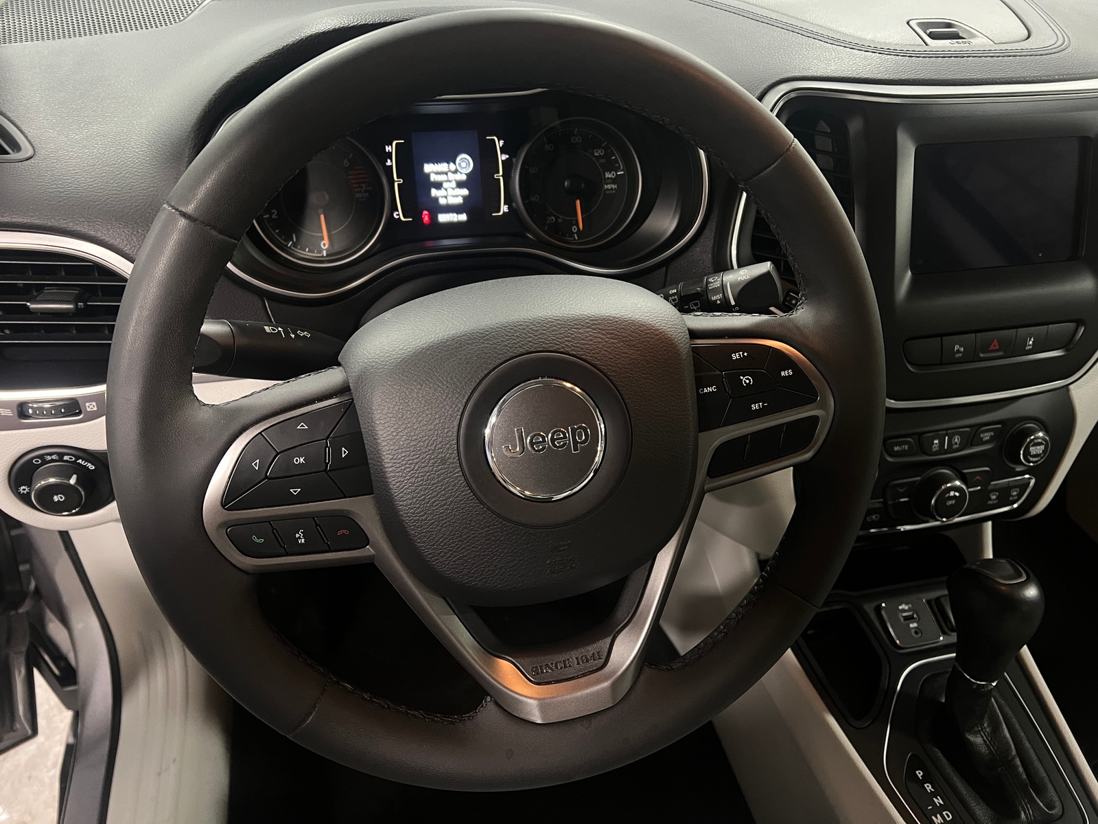 Thumbnail: 2021 Jeep Cherokee - 5