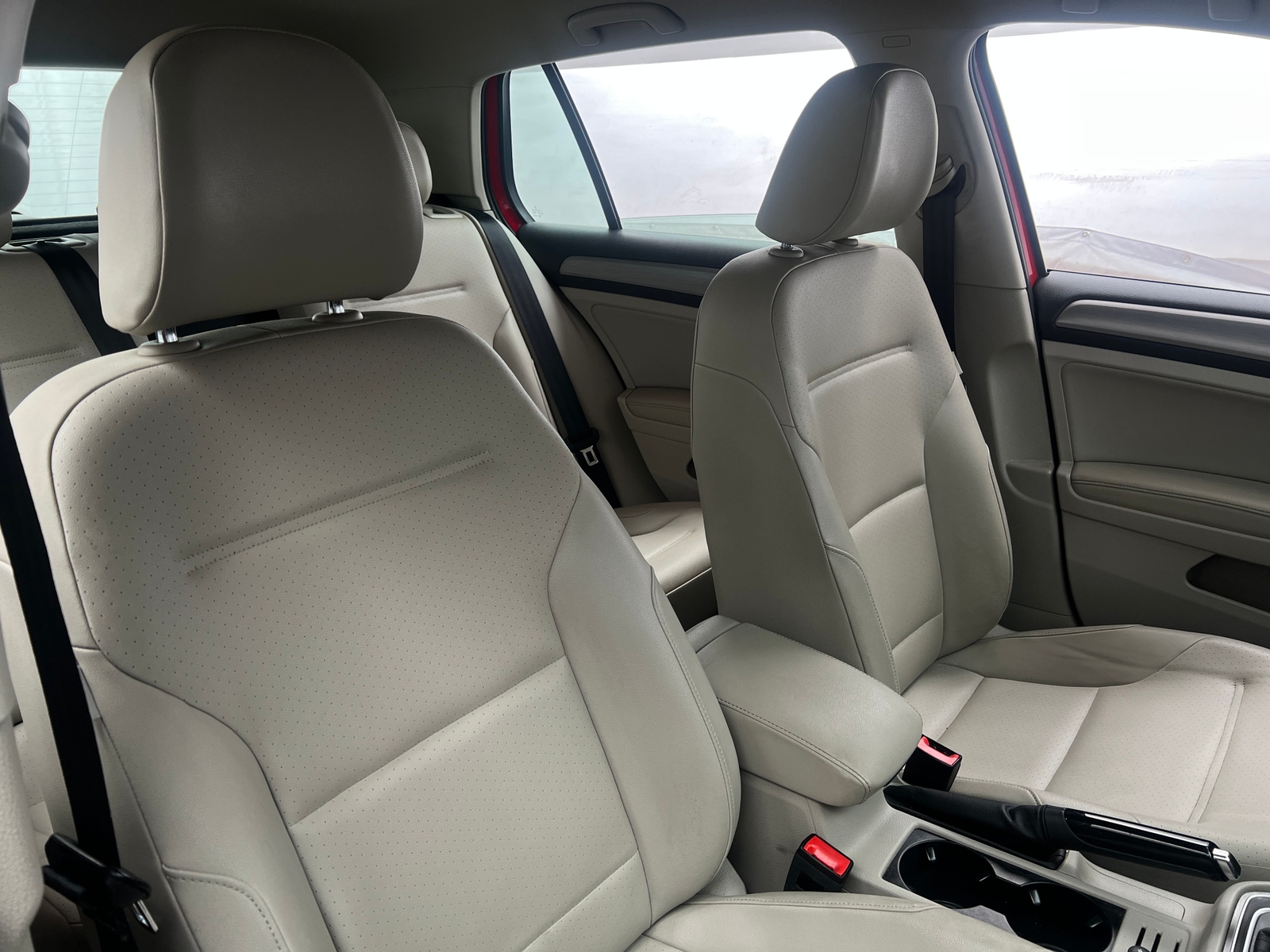 Thumbnail: 2015 Volkswagen Golf - 2