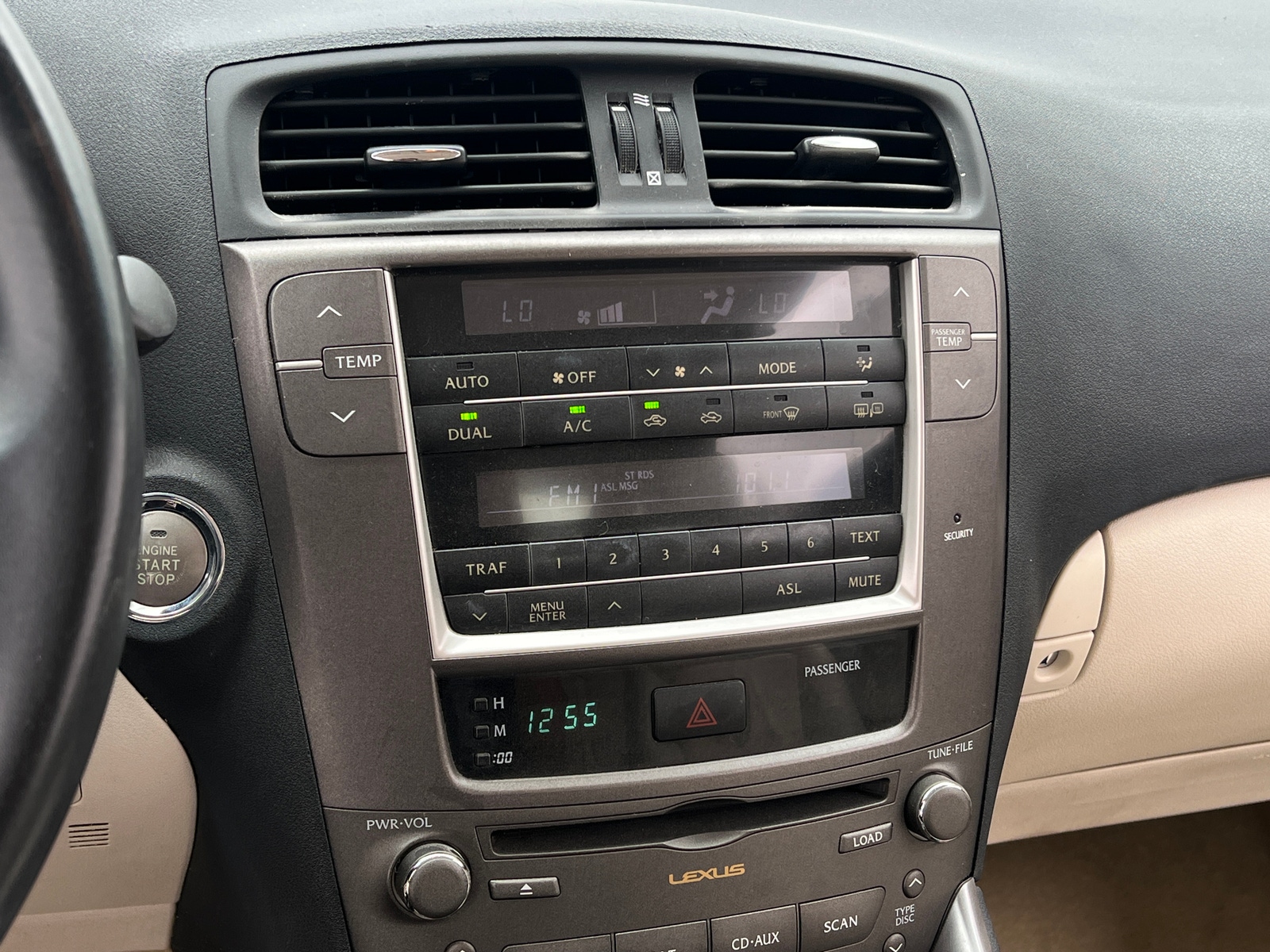 Thumbnail: 2010 Lexus IS - 3