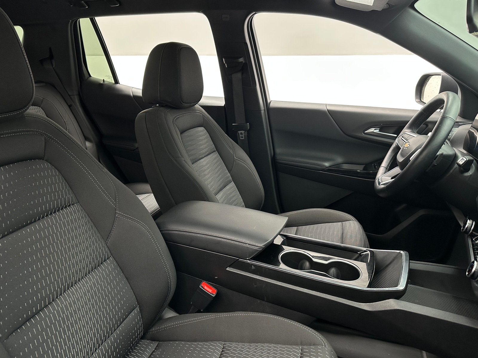 Thumbnail: 2025 Chevrolet Equinox - 2