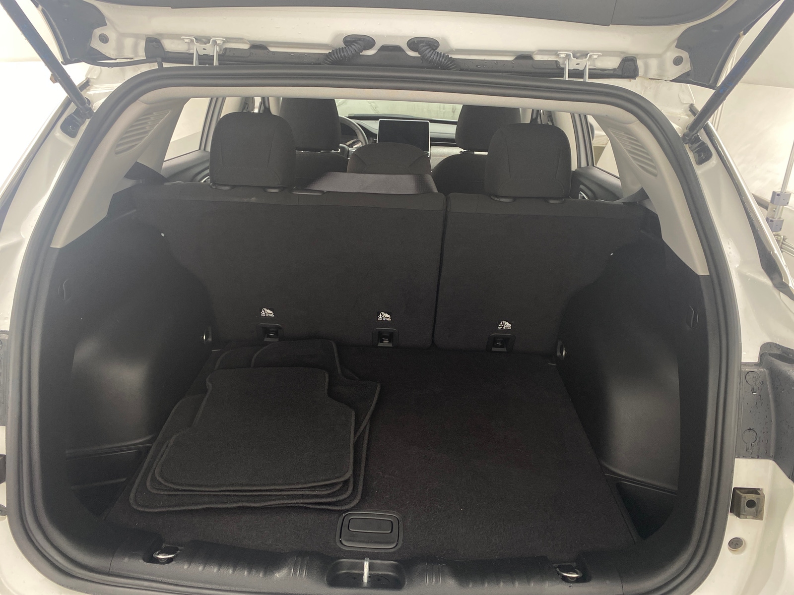 Thumbnail: 2022 Jeep Compass - 7