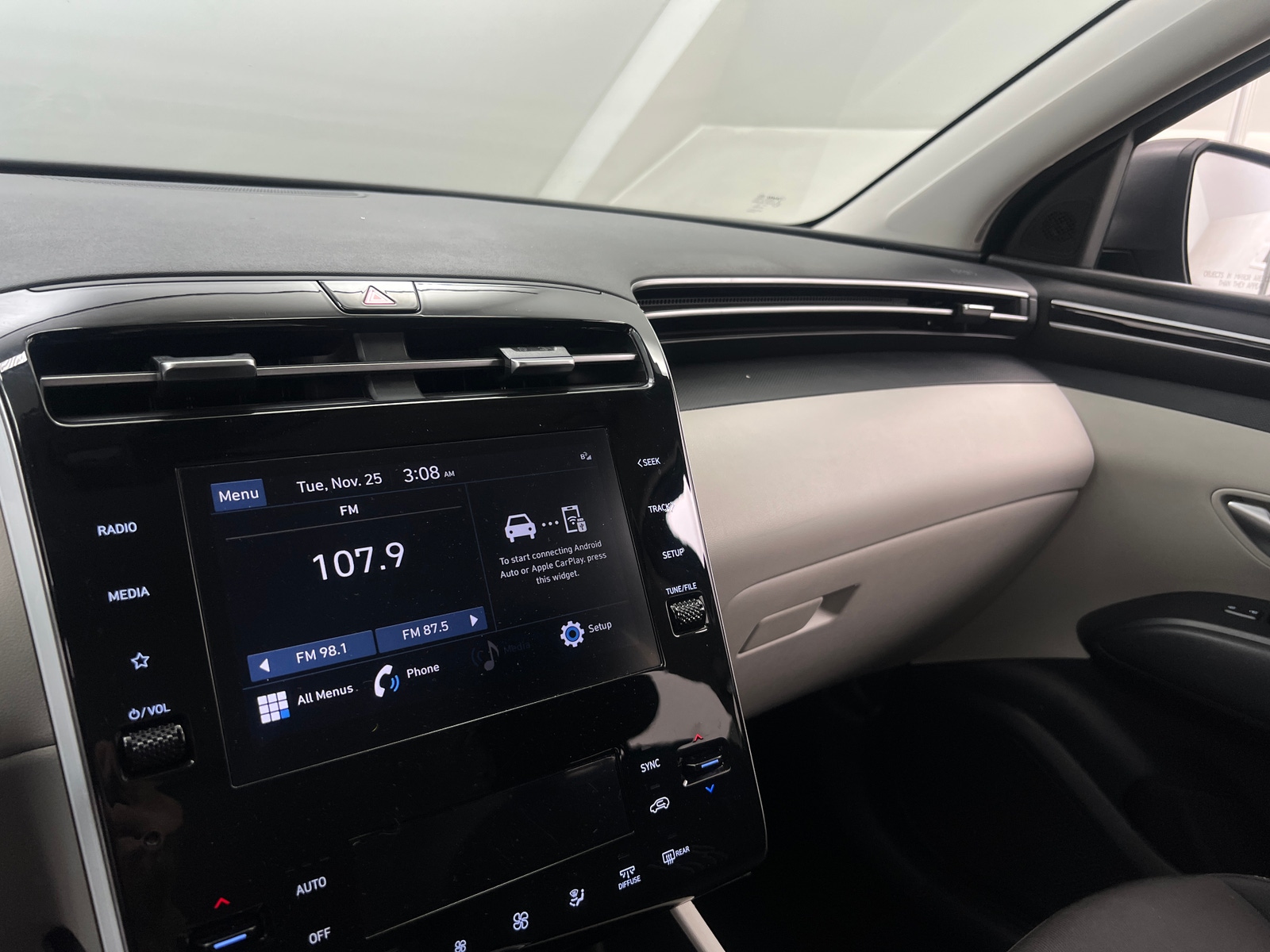 Thumbnail: 2024 Hyundai Tucson - 4