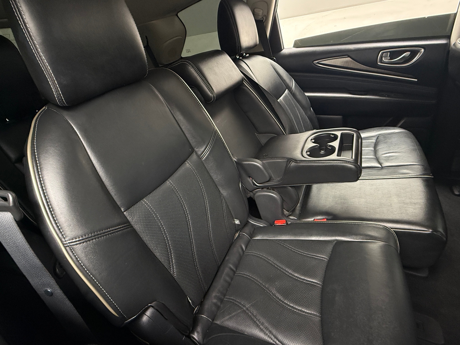 Thumbnail: 2017 INFINITI QX60 - 5