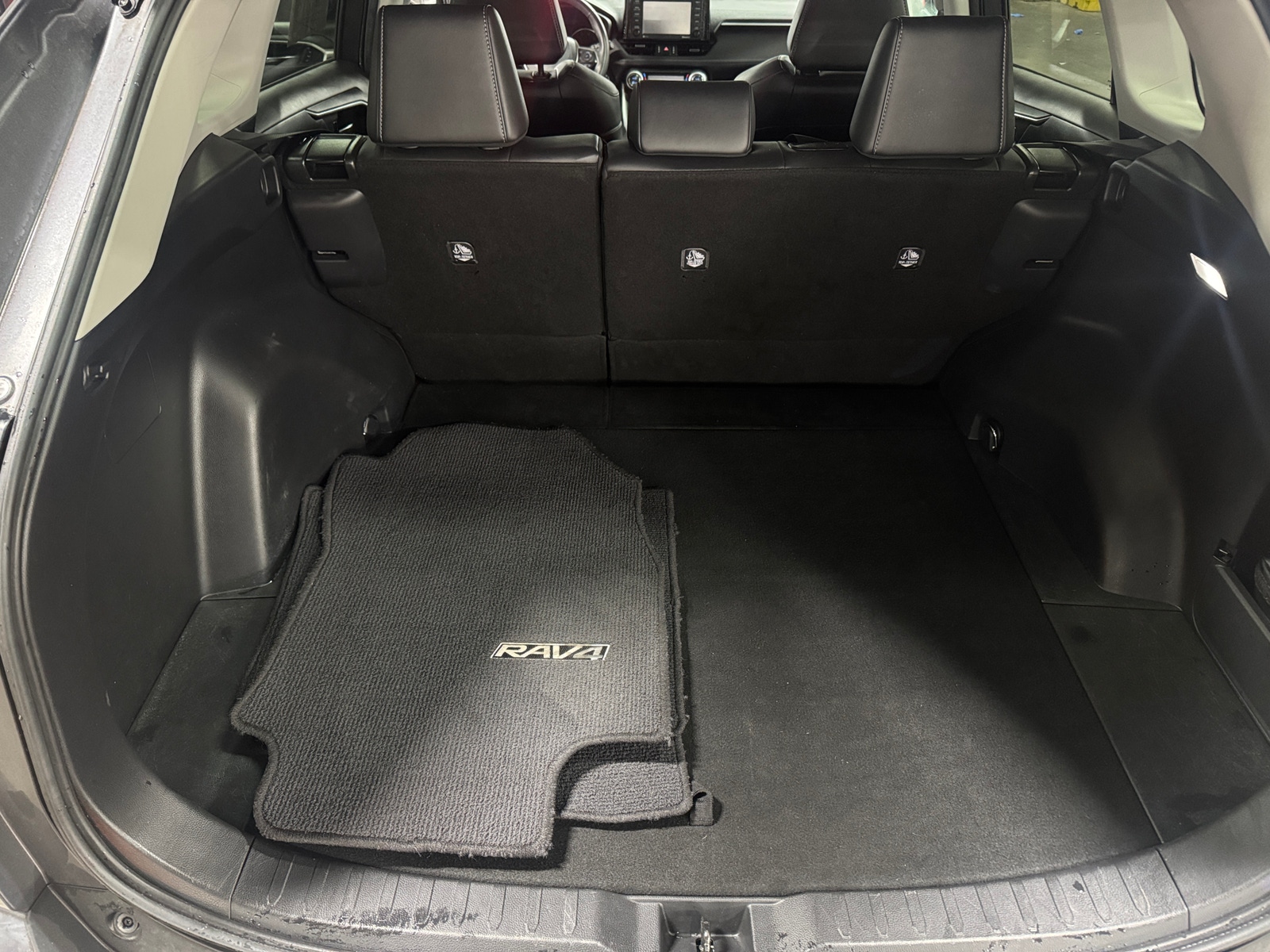 Thumbnail: 2022 Toyota RAV4 - 6