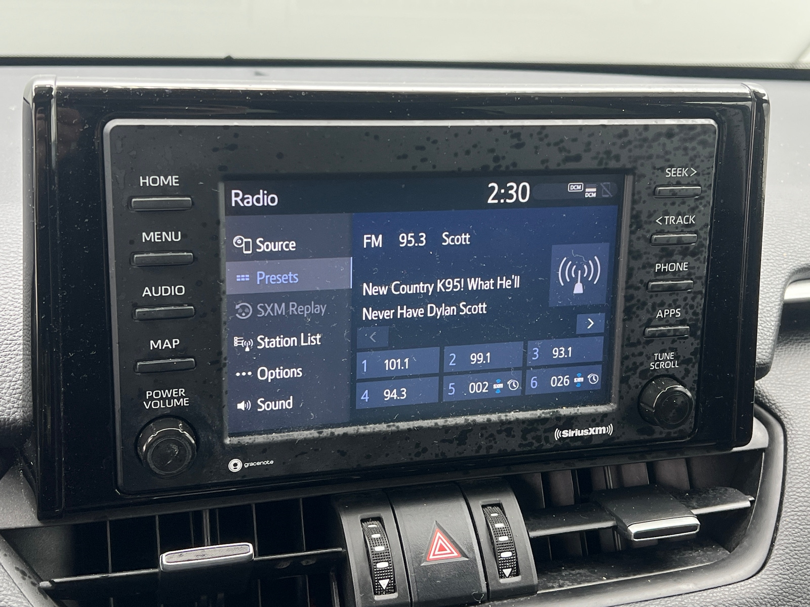 Thumbnail: 2022 Toyota RAV4 - 3