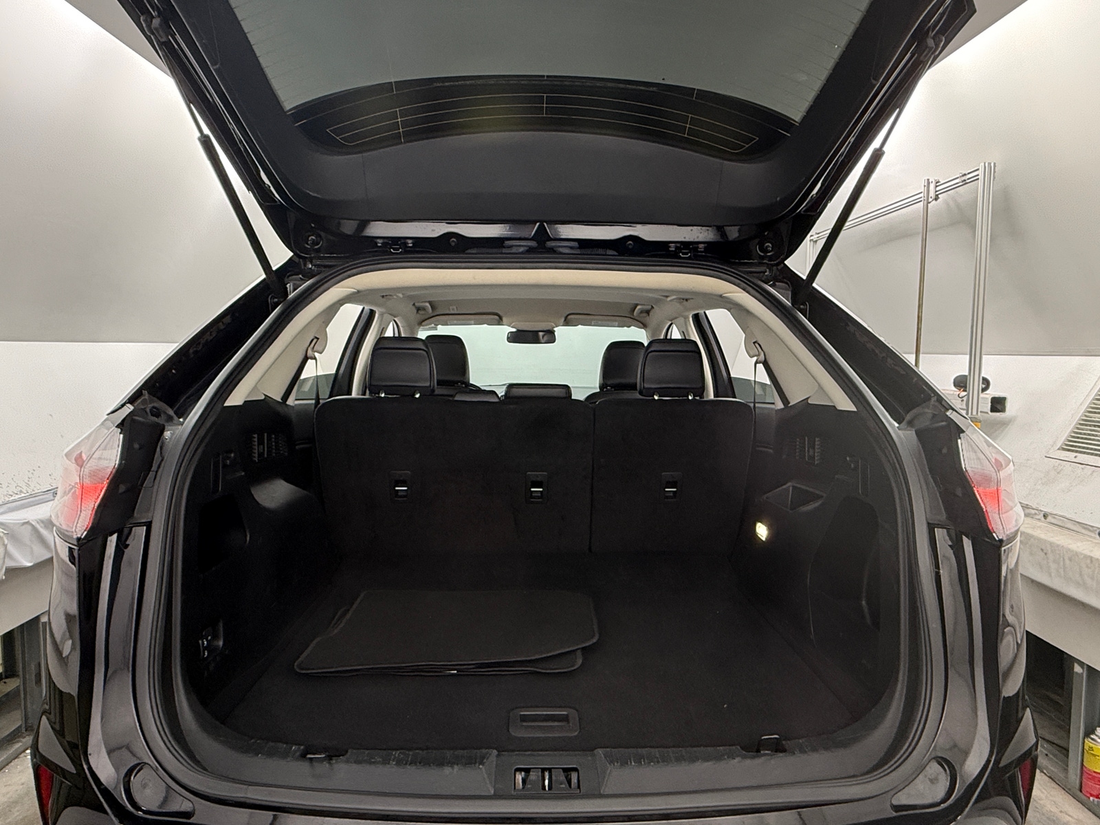 Thumbnail: 2024 Ford Edge - 6