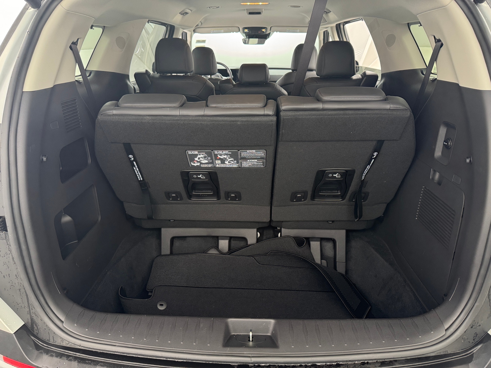 Thumbnail: 2025 Kia Carnival - 7