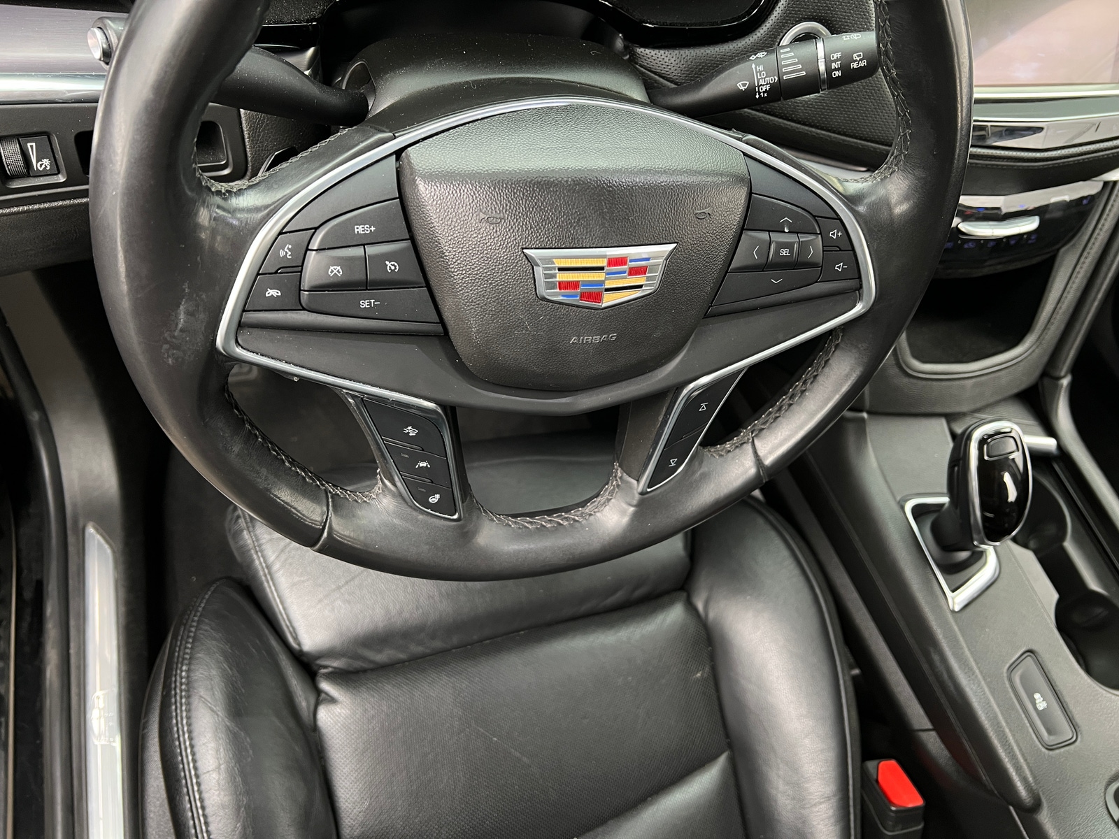 Thumbnail: 2017 Cadillac XT5 - 4