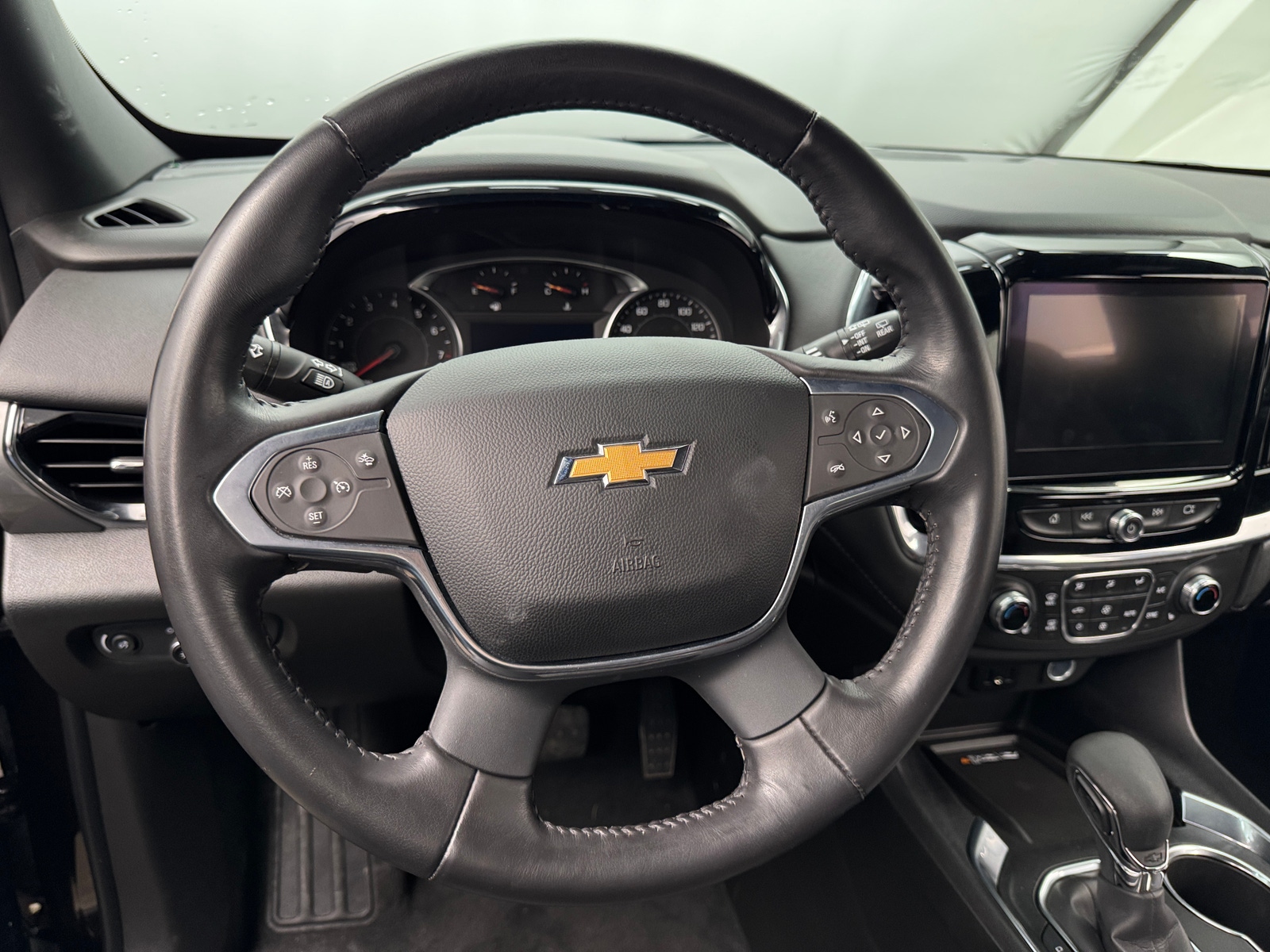 Thumbnail: 2022 Chevrolet Traverse - 5