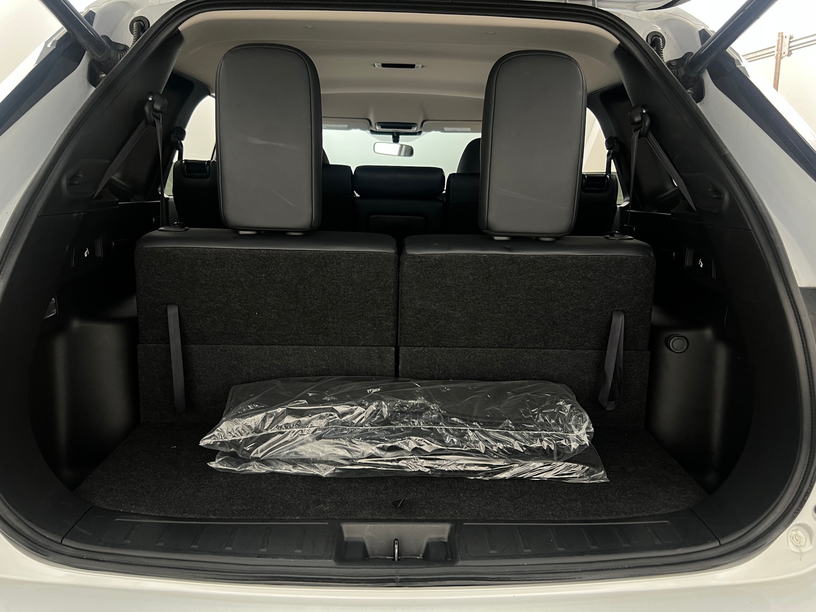 Thumbnail: 2024 Mitsubishi Outlander - 6