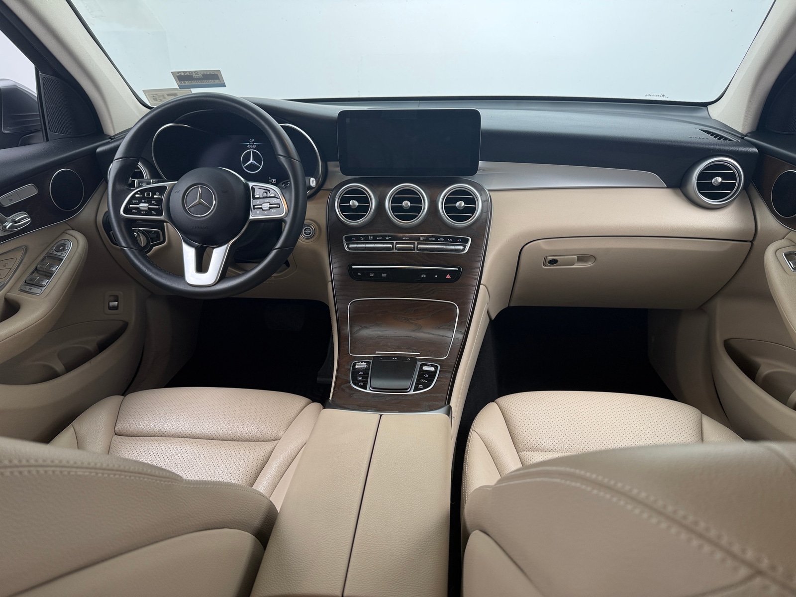 Thumbnail: 2021 Mercedes-Benz GLC - 2