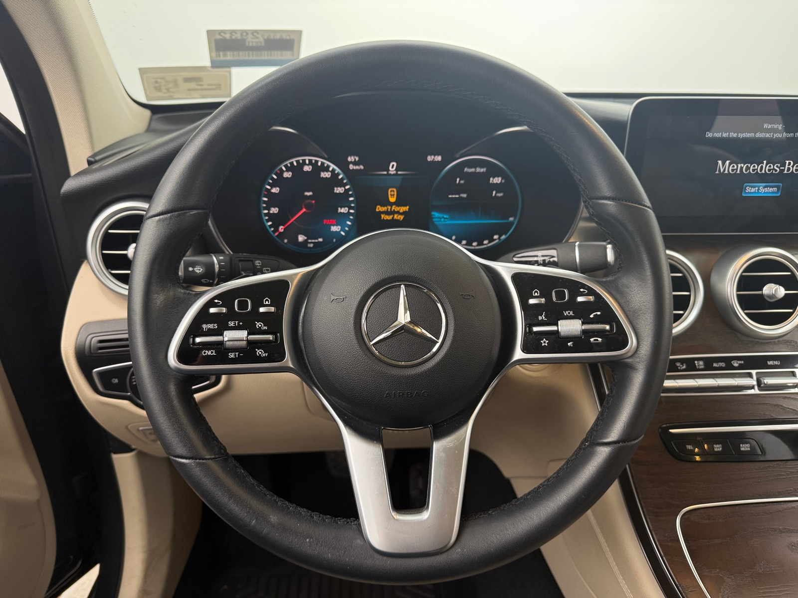 Thumbnail: 2021 Mercedes-Benz GLC - 4
