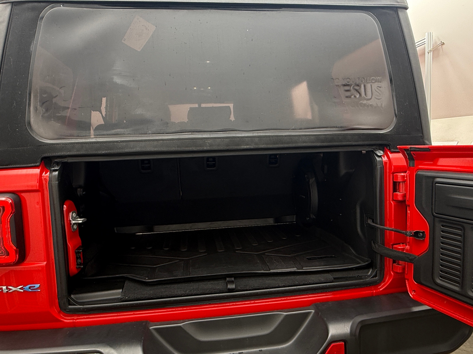 Thumbnail: 2023 Jeep Wrangler - 6