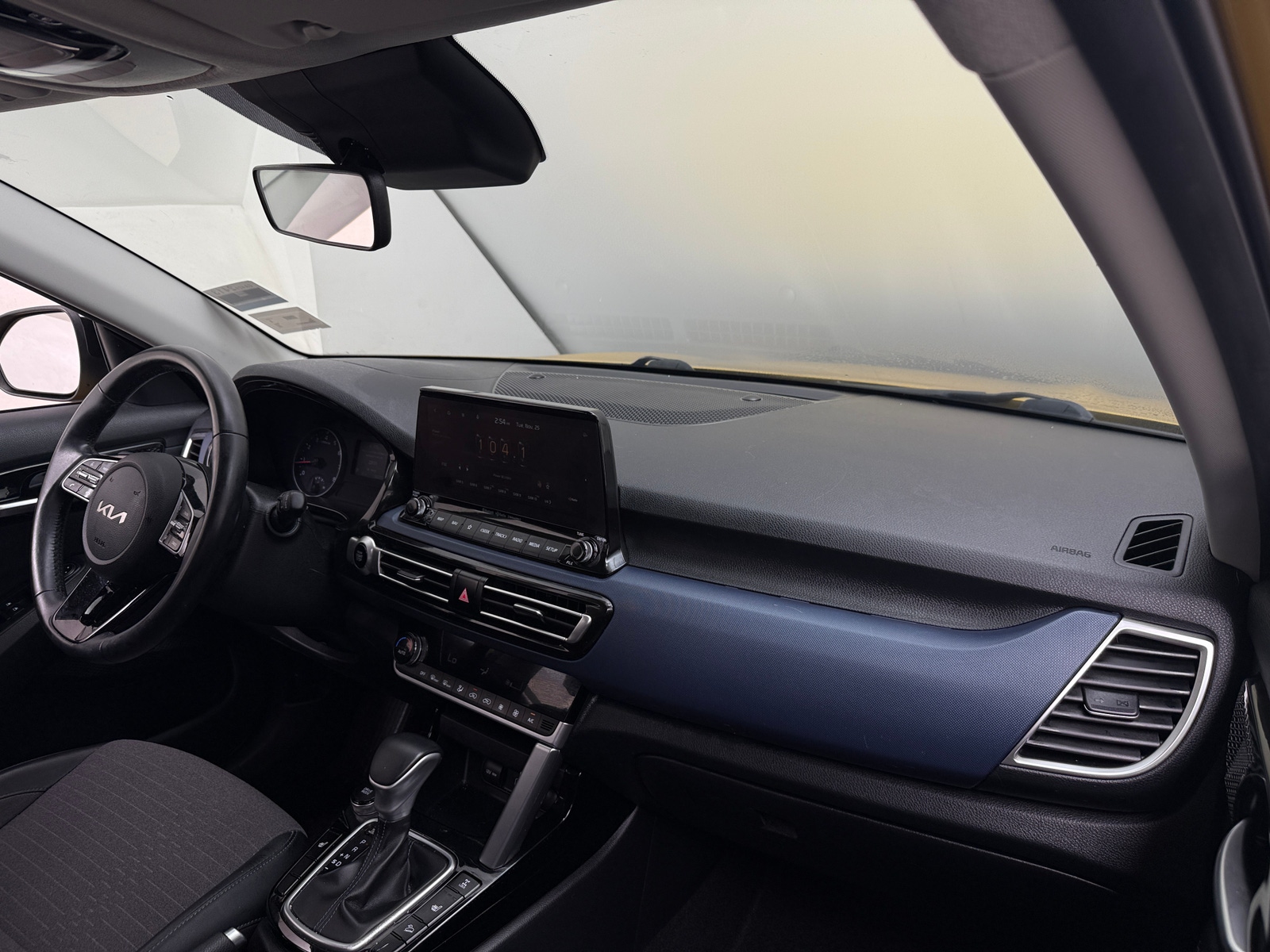 Thumbnail: 2022 Kia Seltos - 3