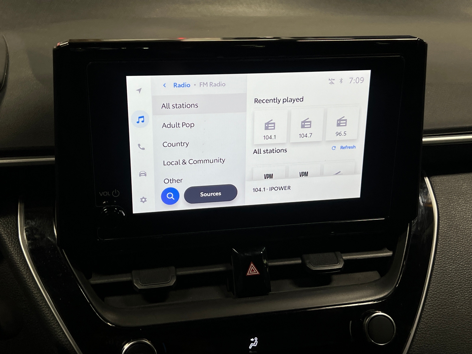 Thumbnail: 2025 Toyota Corolla - 4