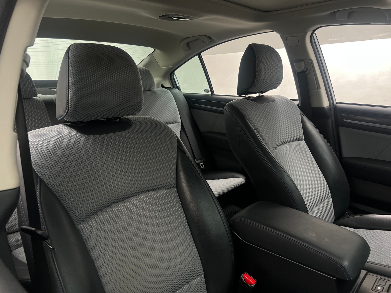 Thumbnail: 2017 Subaru Legacy - 2