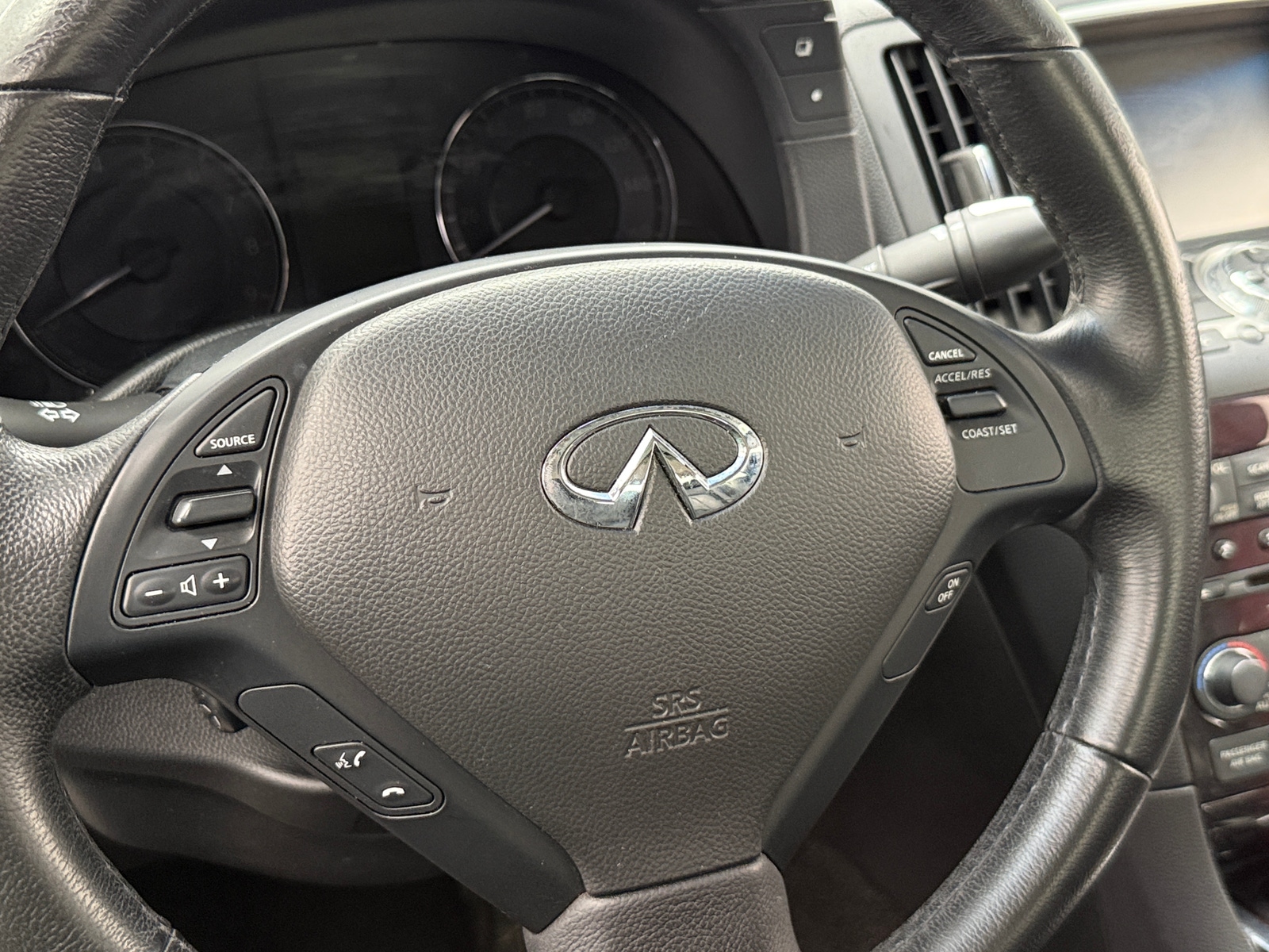 Thumbnail: 2013 INFINITI G37 - 4