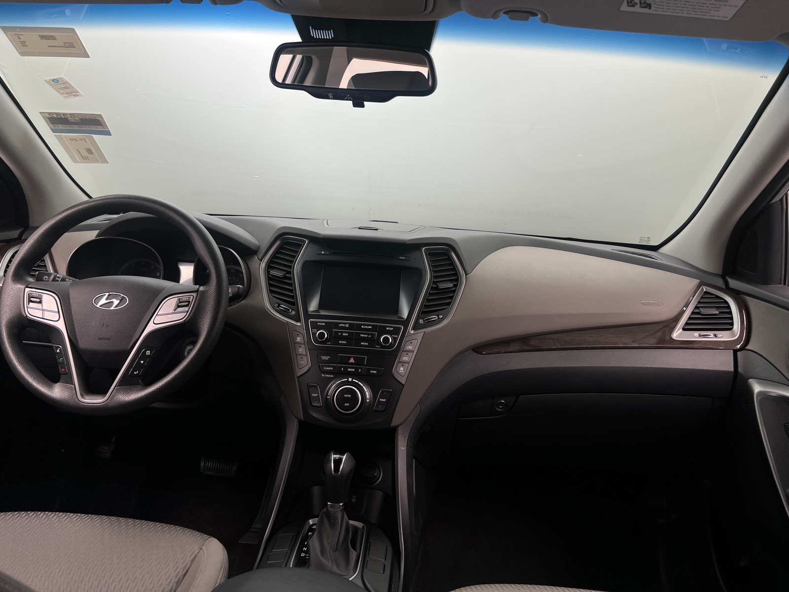 Thumbnail: 2018 Hyundai Santa Fe - 3