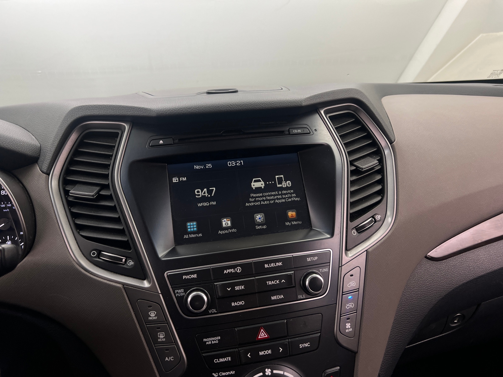 Thumbnail: 2018 Hyundai Santa Fe - 4