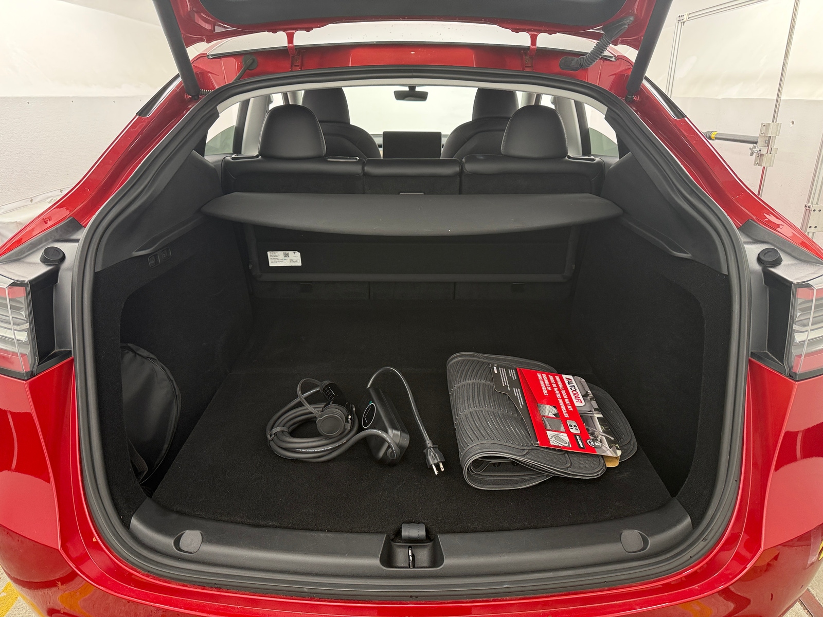 Thumbnail: 2023 Tesla Model Y - 6