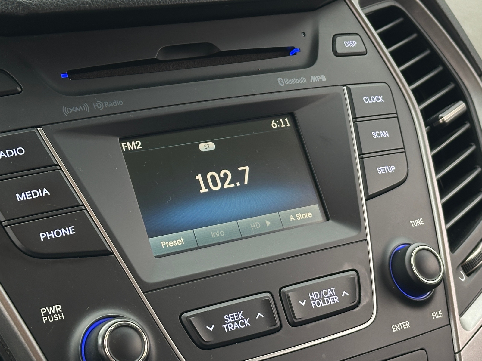 Thumbnail: 2014 Hyundai Santa Fe - 3