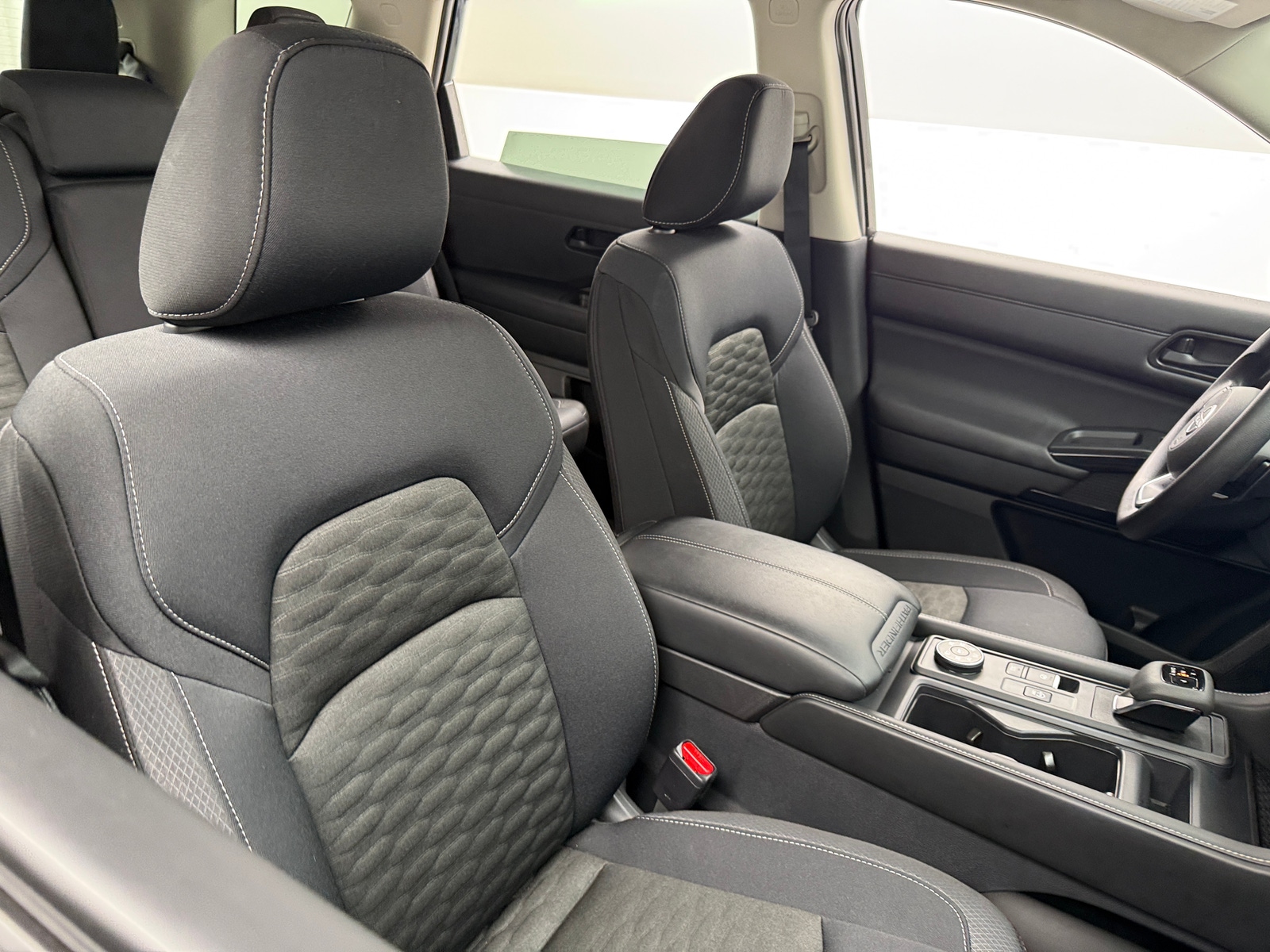 Thumbnail: 2024 Nissan Pathfinder - 2