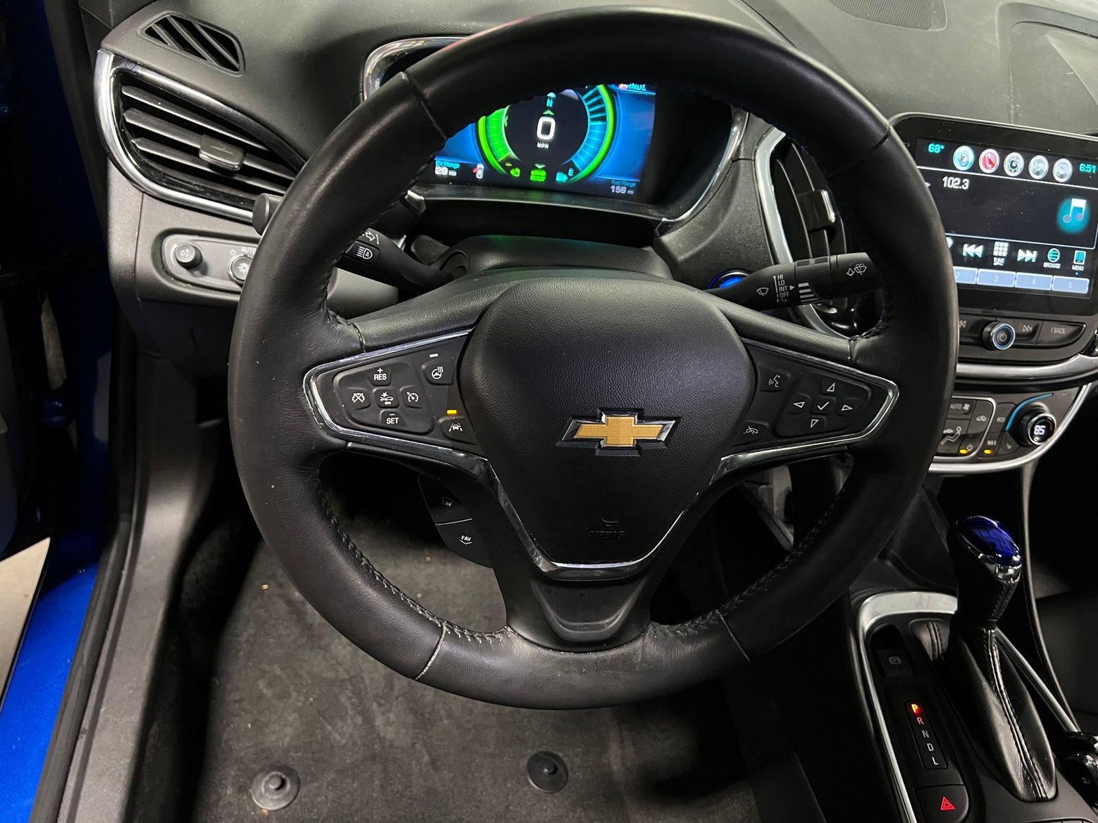 Thumbnail: 2017 Chevrolet Volt - 4