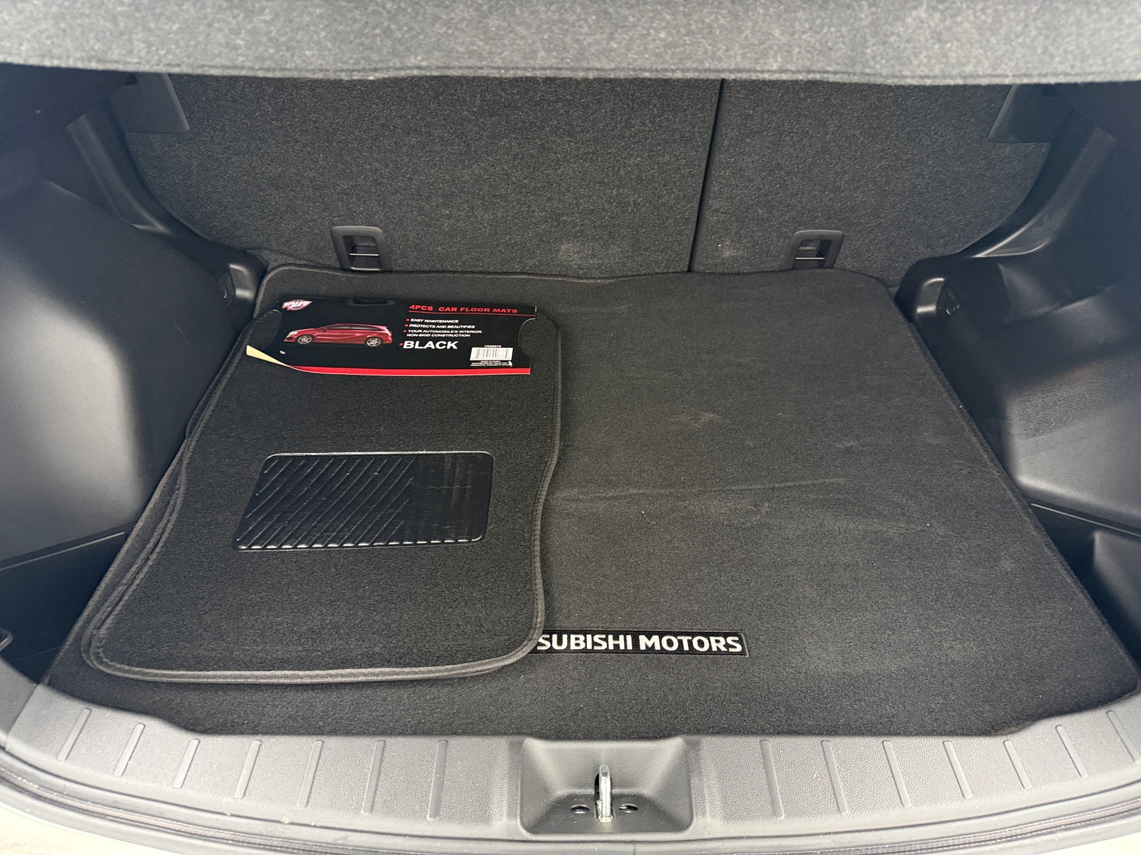 Thumbnail: 2024 Mitsubishi Outlander Sport - 7