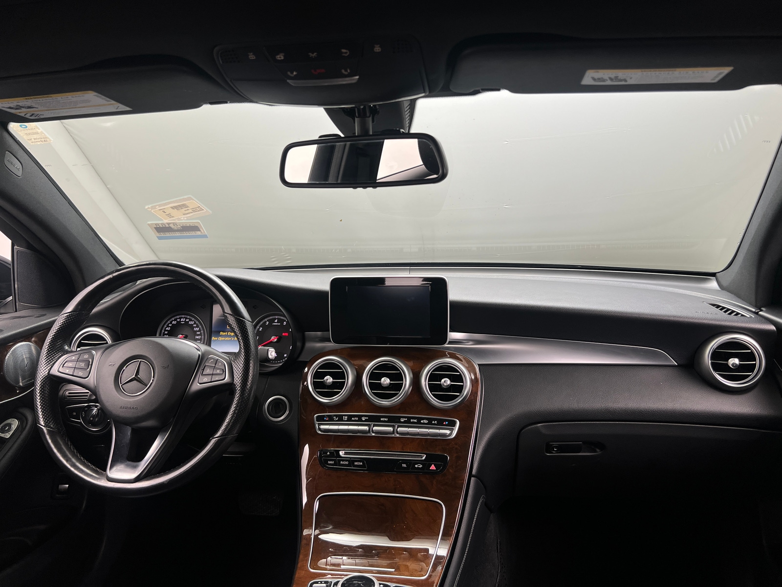 Thumbnail: 2019 Mercedes-Benz GLC - 2