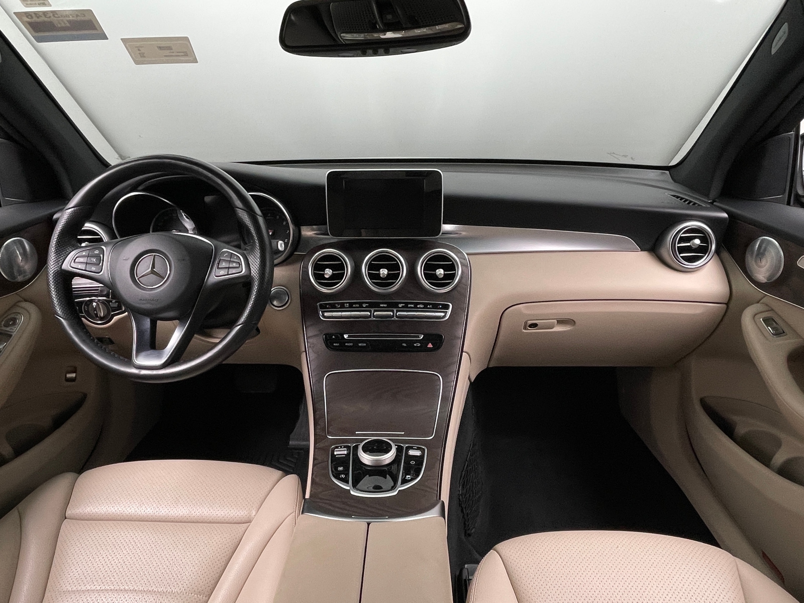 Thumbnail: 2018 Mercedes-Benz GLC - 2