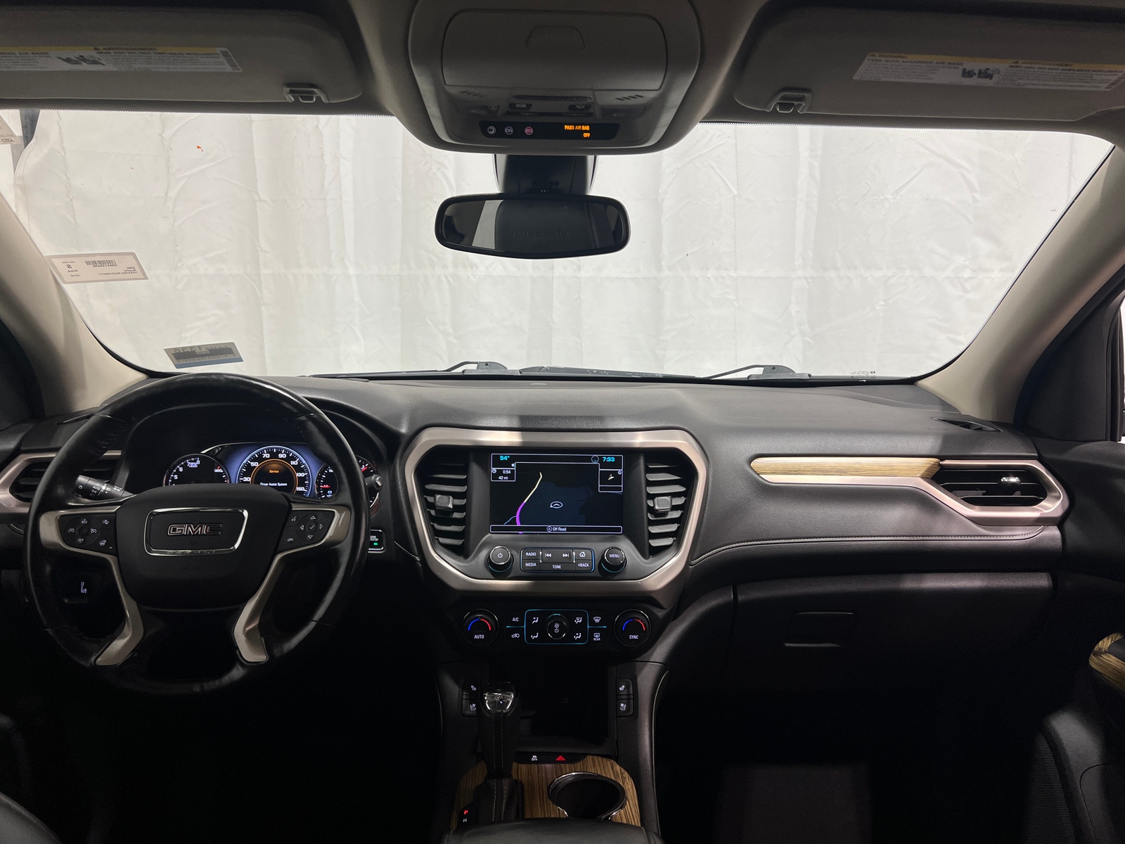 Thumbnail: 2018 GMC Acadia - 2