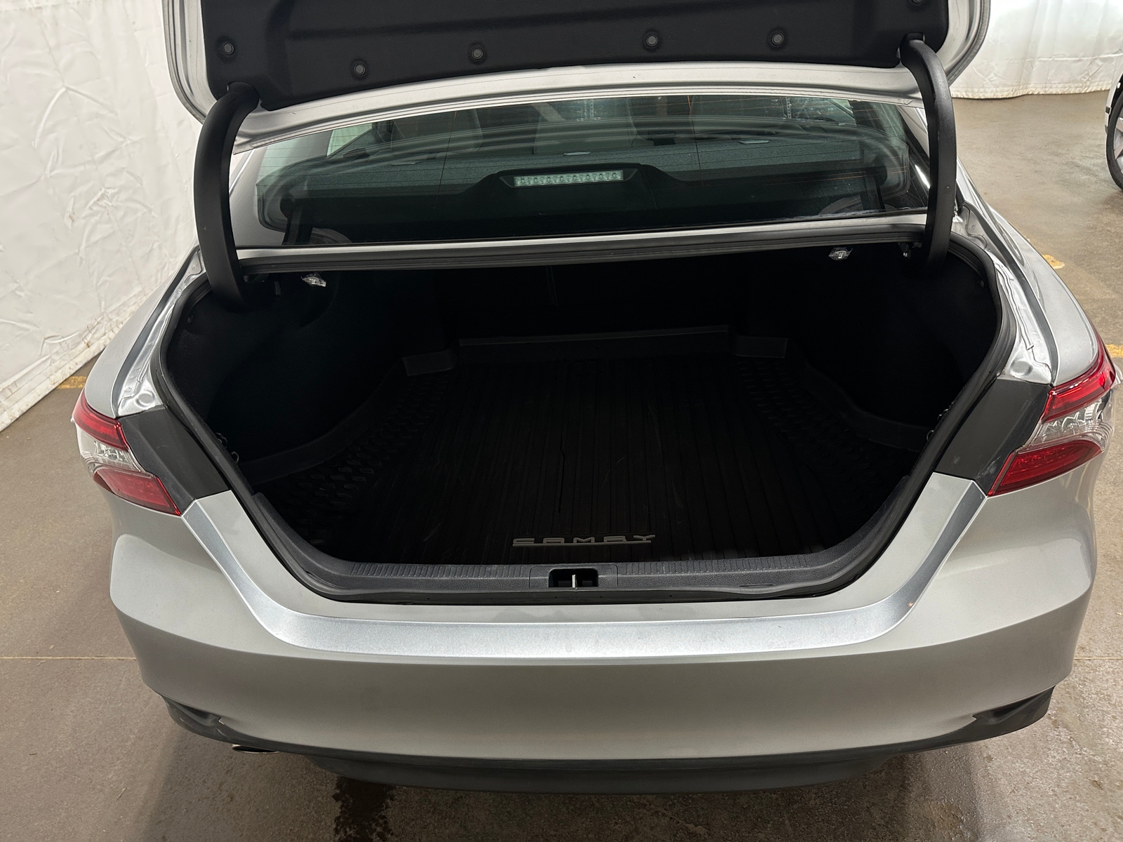 Thumbnail: 2022 Toyota Camry - 6