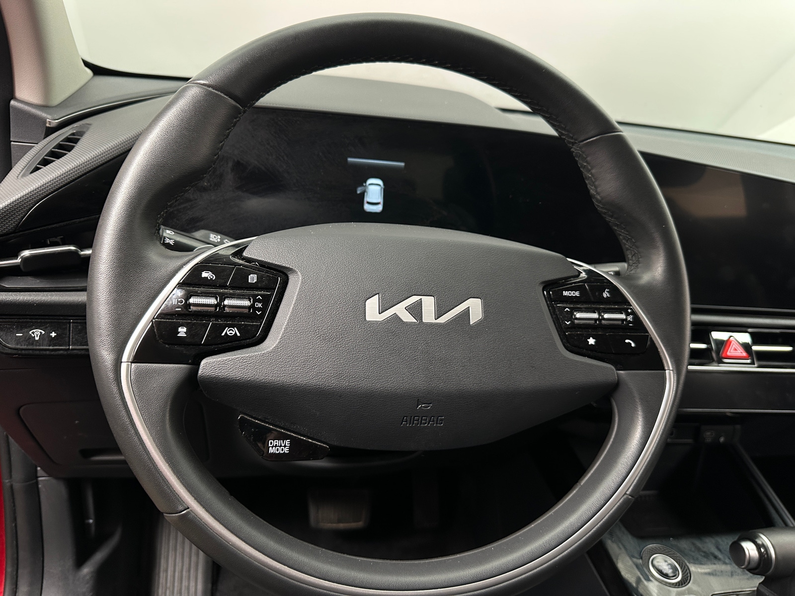 Thumbnail: 2023 Kia Niro - 5