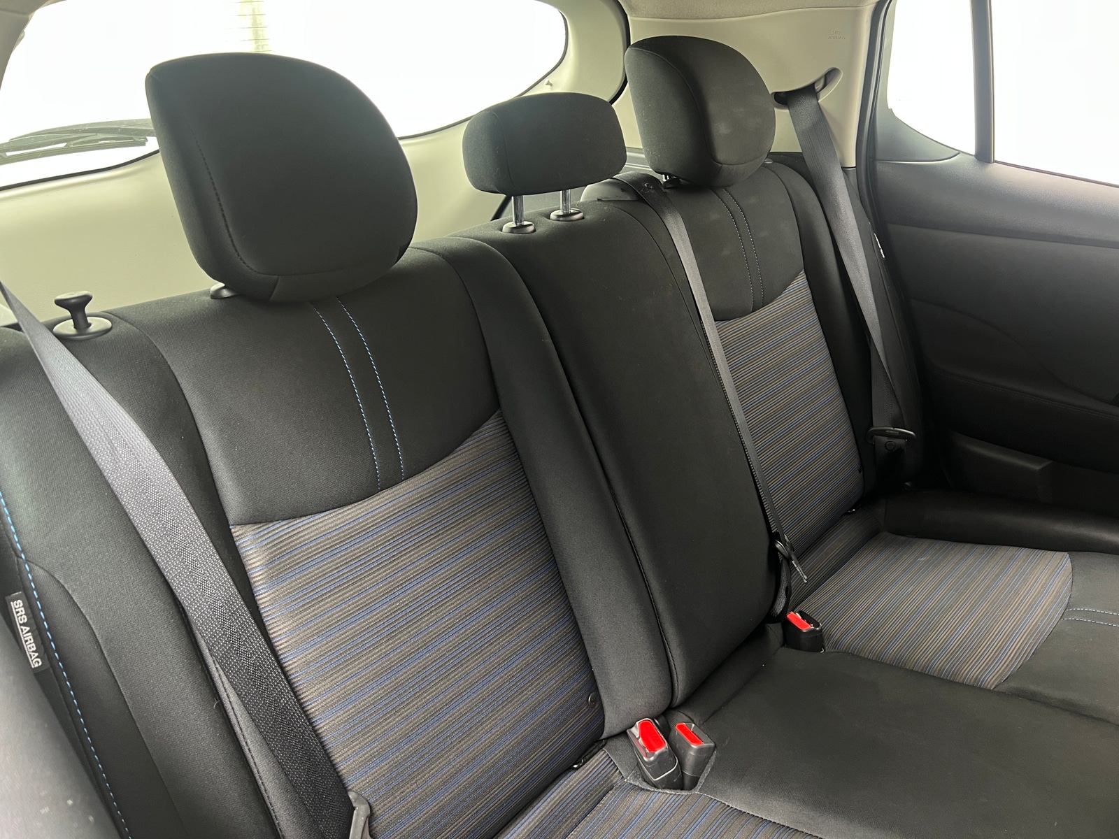 Thumbnail: 2022 Nissan Leaf - 6