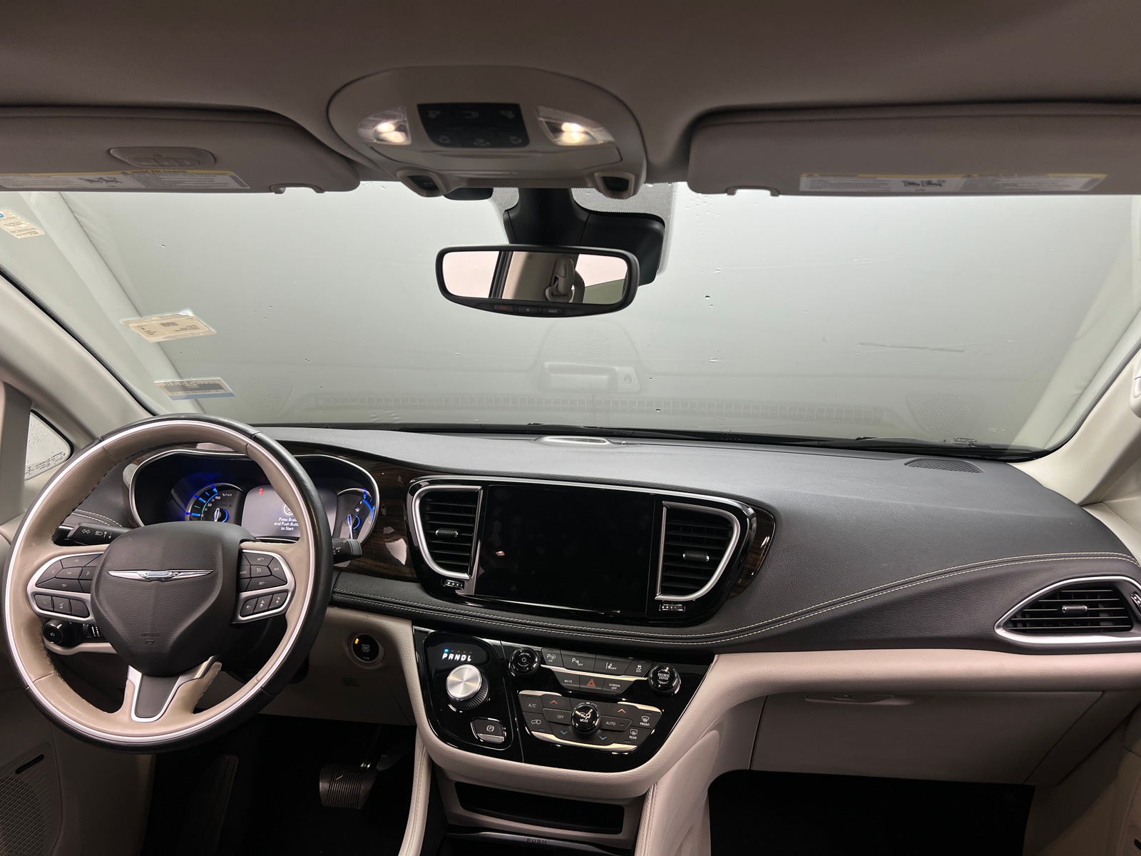 Thumbnail: 2021 Chrysler Pacifica - 2