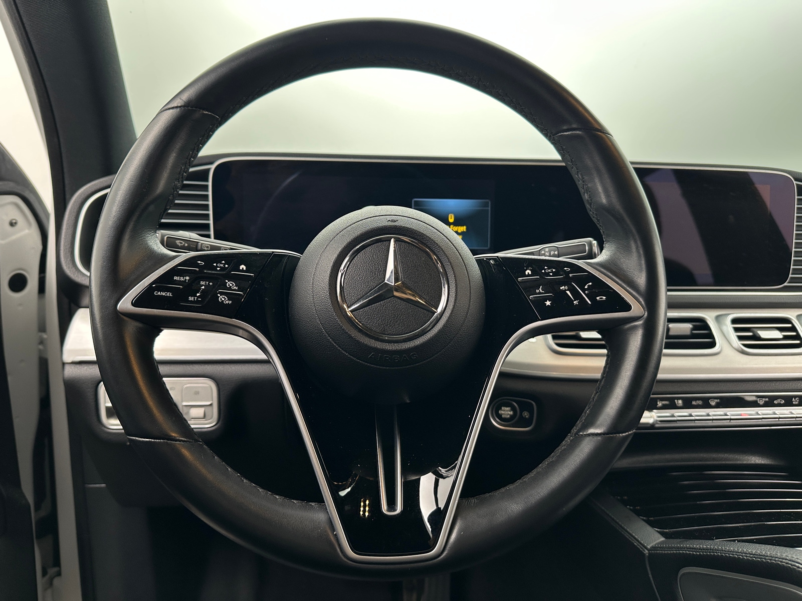 Thumbnail: 2024 Mercedes-Benz GLE - 4