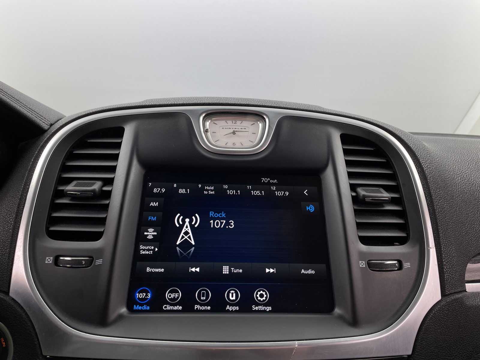 Thumbnail: 2018 Chrysler 300 - 4