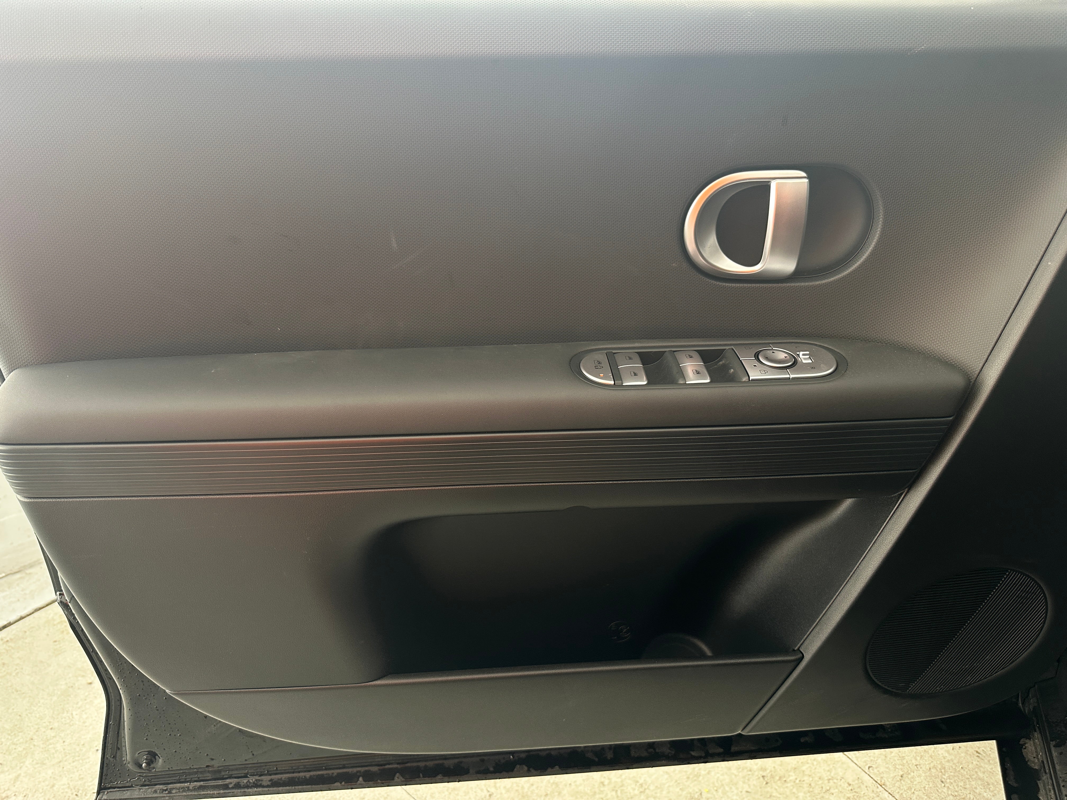 Used 2024 Hyundai IONIQ 5 SEL with VIN KM8KN4DE5RU336591 for sale in Oak Creek, WI