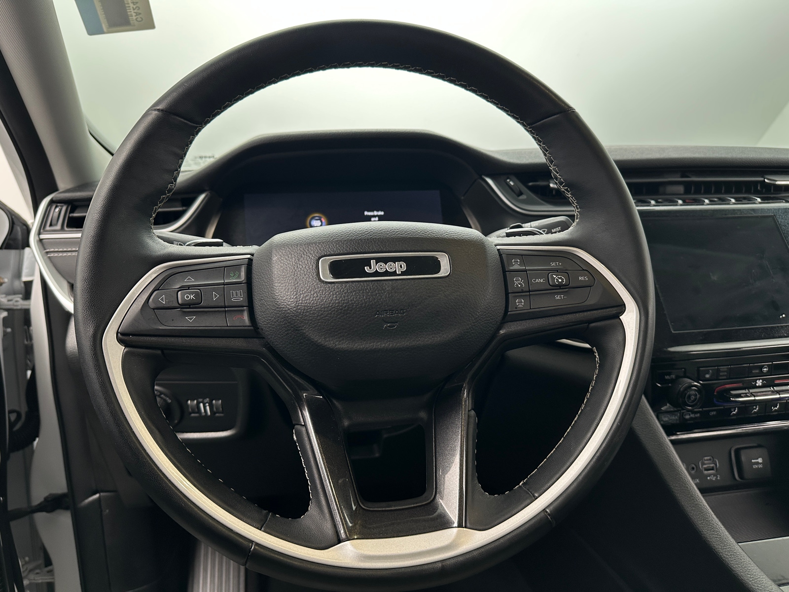 Thumbnail: 2022 Jeep Grand Cherokee L - 5