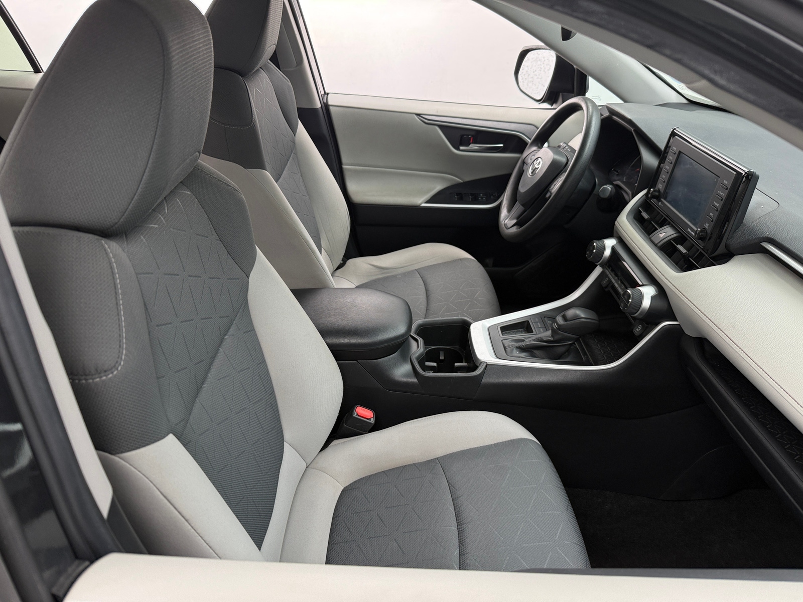 Thumbnail: 2022 Toyota RAV4 - 2