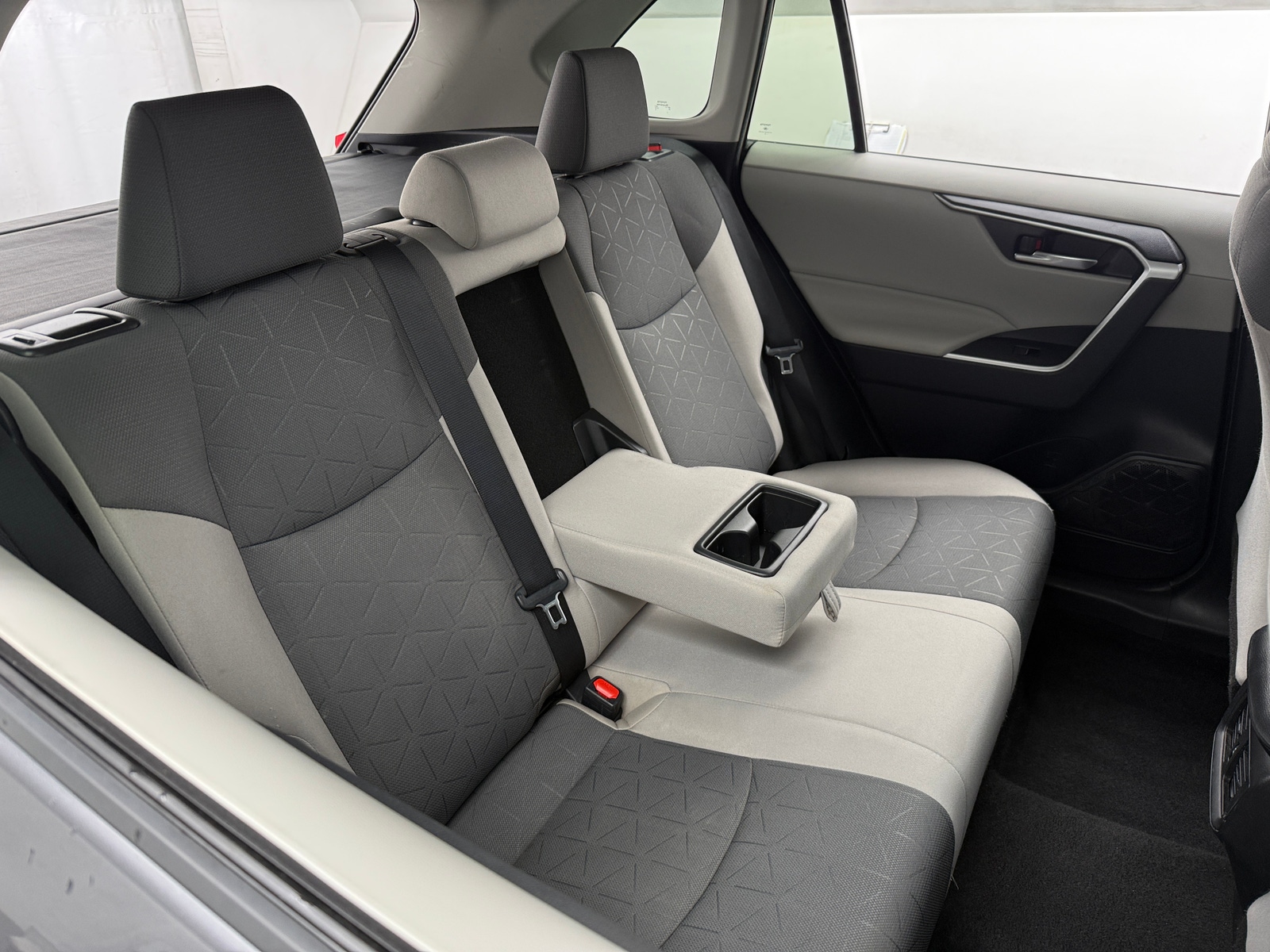 Thumbnail: 2022 Toyota RAV4 - 6